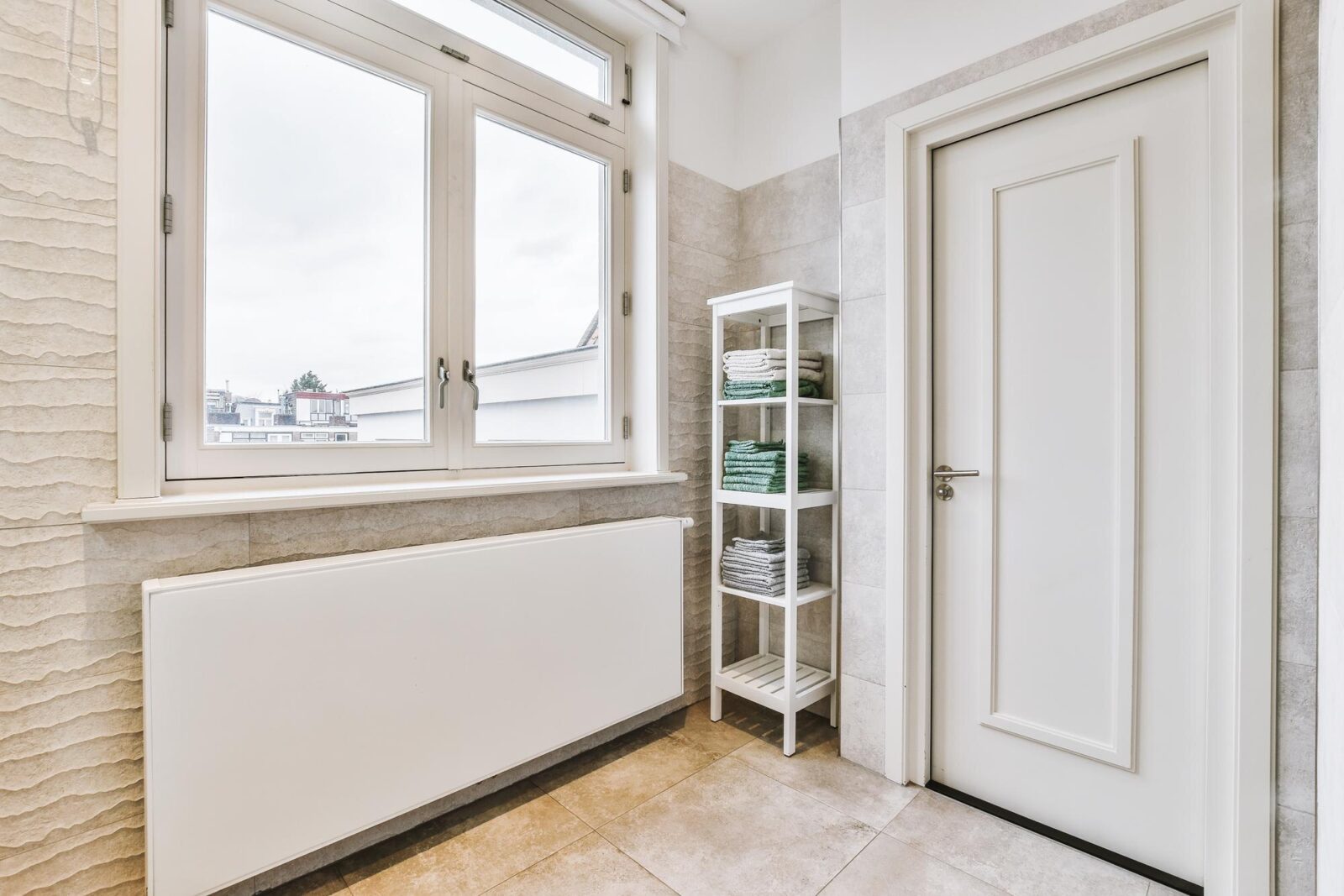 modern beltéri ajtó ablak