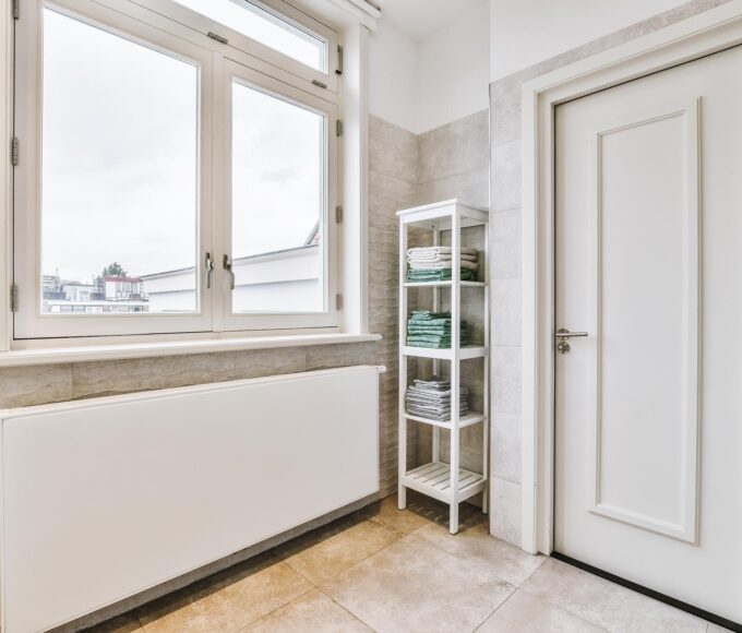 modern beltéri ajtó ablak